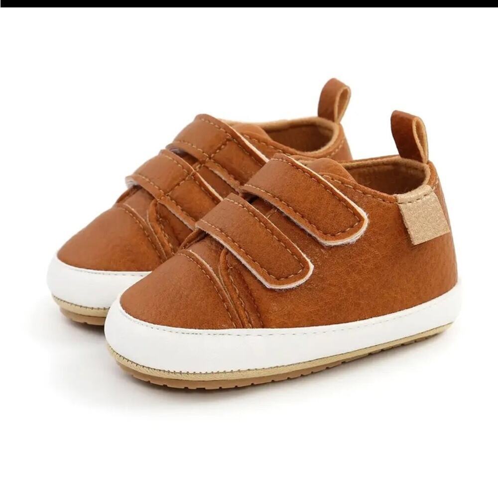 New baby leather shoes Size 1 0-6 months